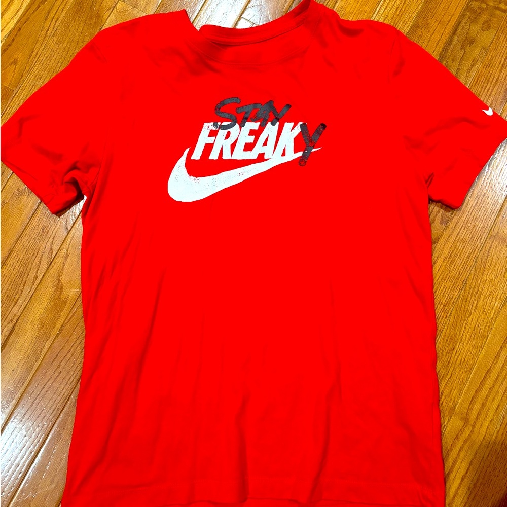 Nike stay freaky t shirt men’s size medium